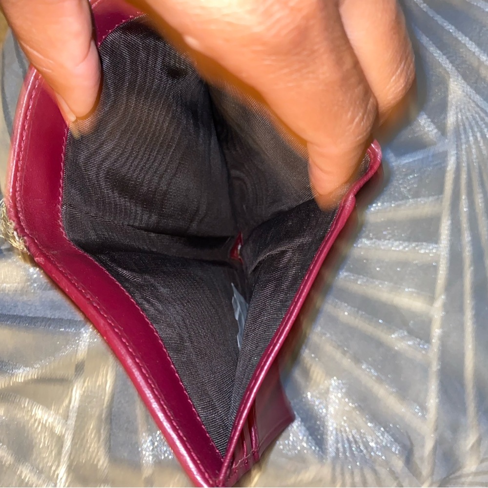 Gucci Wallet - Picture 4 of 6